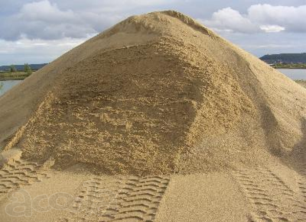 Песок карьерный, сеяный с доставкой по Северу, Северо-Западу Москвы и МО