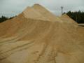 Купить карьерный песок с доставкой в Лобне - От 600 руб/м<sup>3</sup>!